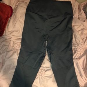 Lululemon Womens Crop Tight Compression